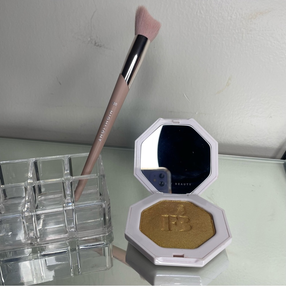 lot of fenty beauty